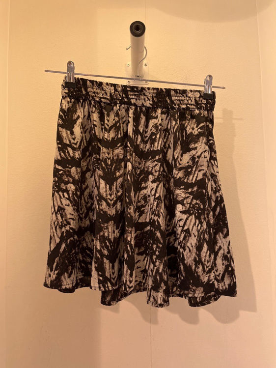 Billede af mønstret nederdel
