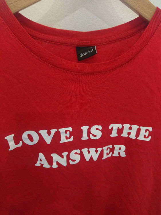 Billede af T-shirt, LOVE IS THE ANSWER