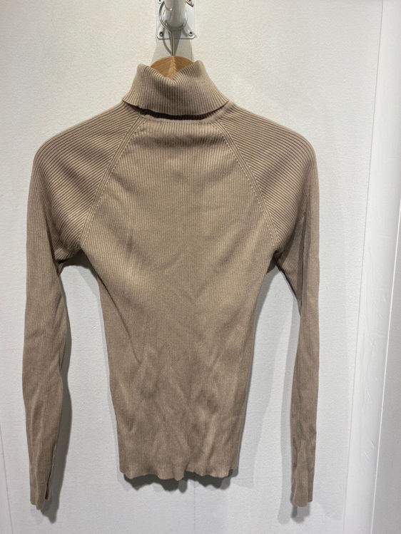 Billede af gina tricot højhalset