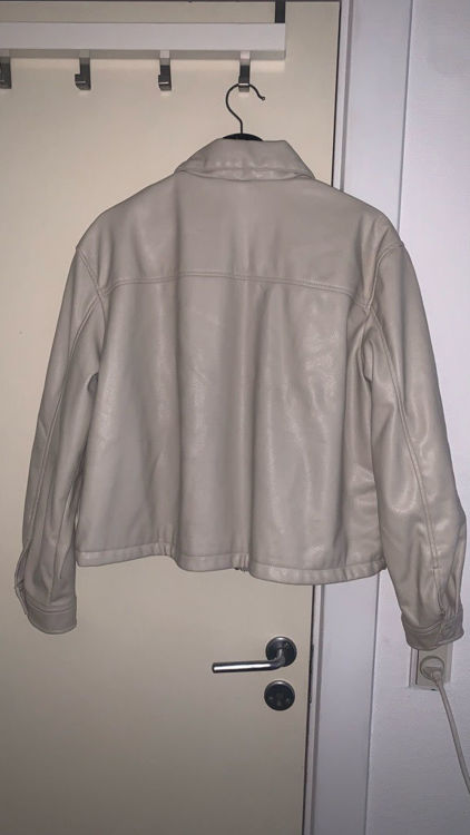 Billede af H&M imiteret beige læderjakke 
