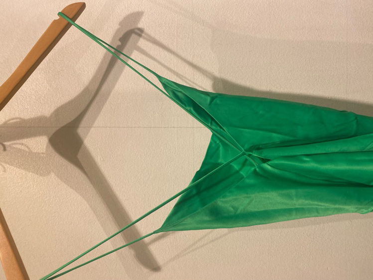 Billede af zara spagetti strop kjole 