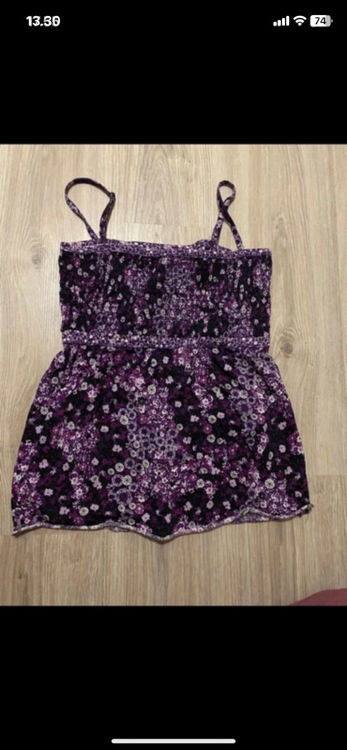 Billede af Lilla blomstret top