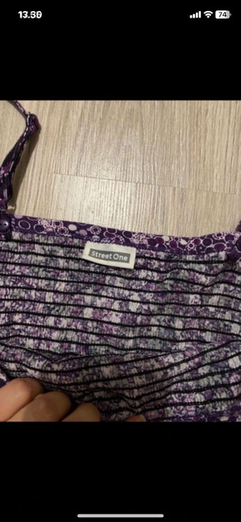 Billede af Lilla blomstret top