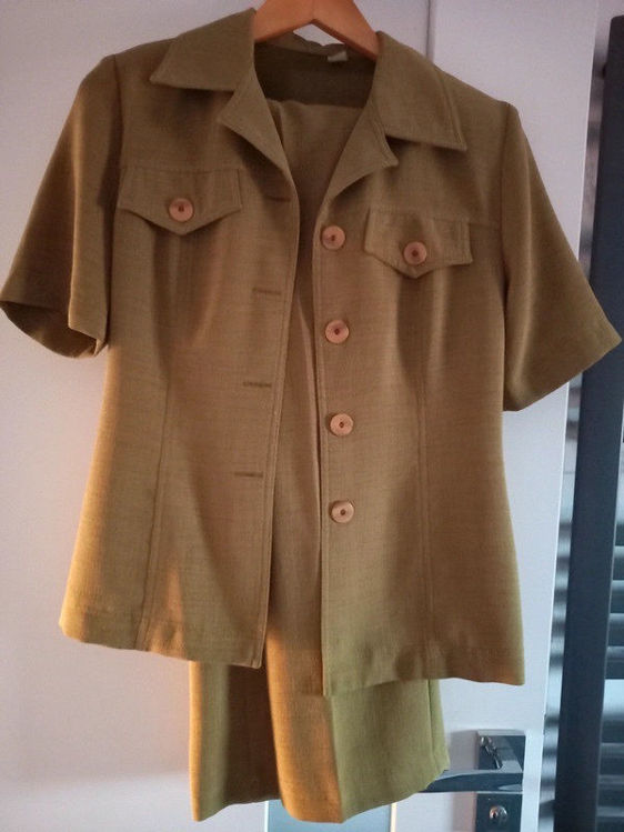 Billede af Sæt khaki tshirt med bukser 