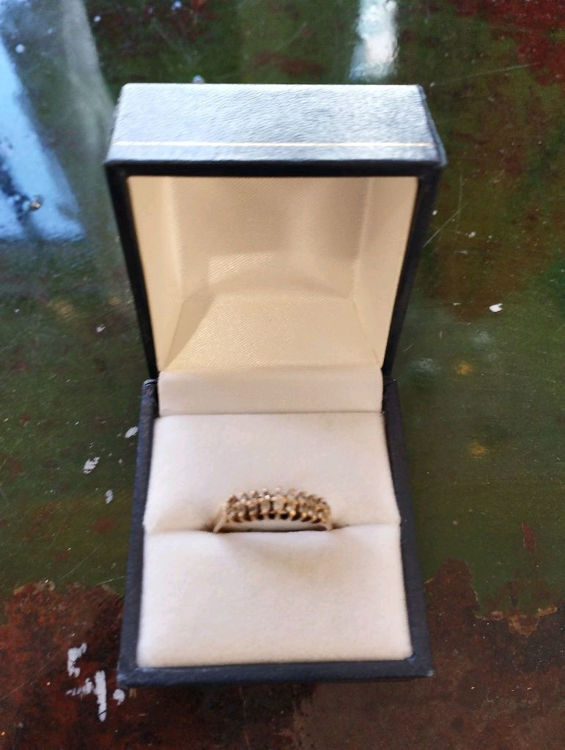 Billede af ÆGTE GULD 14 K RING