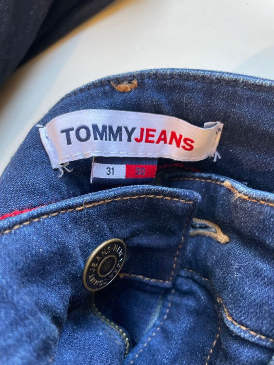 Billede af Helt nye Tommy Hilfiger blå jeans 