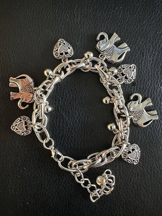 Billede af Armbånd med smukke vedhæng