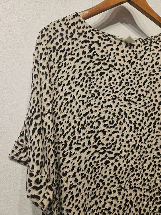 Billede af H&M fin dyreprint kjole
