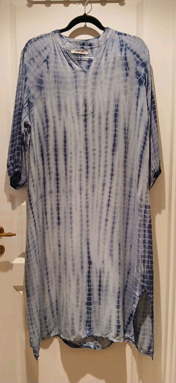 Billede af Vanting kaftan i blå tie dye