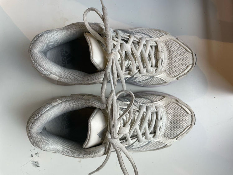 Billede af Adidas sneakers